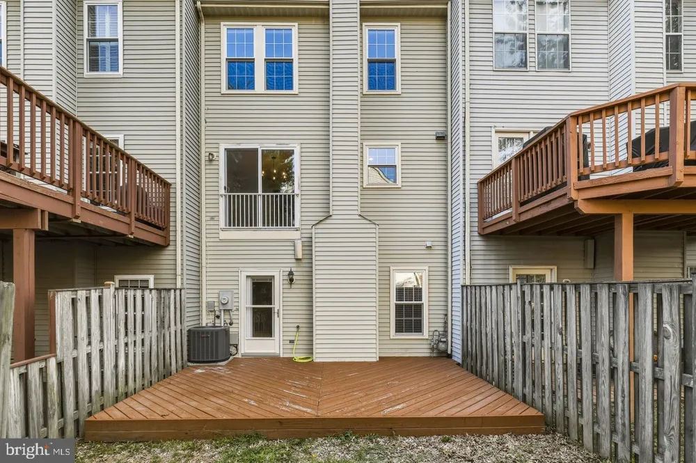 18639 CLOVERCREST CIRCLE Olney, MD 20832