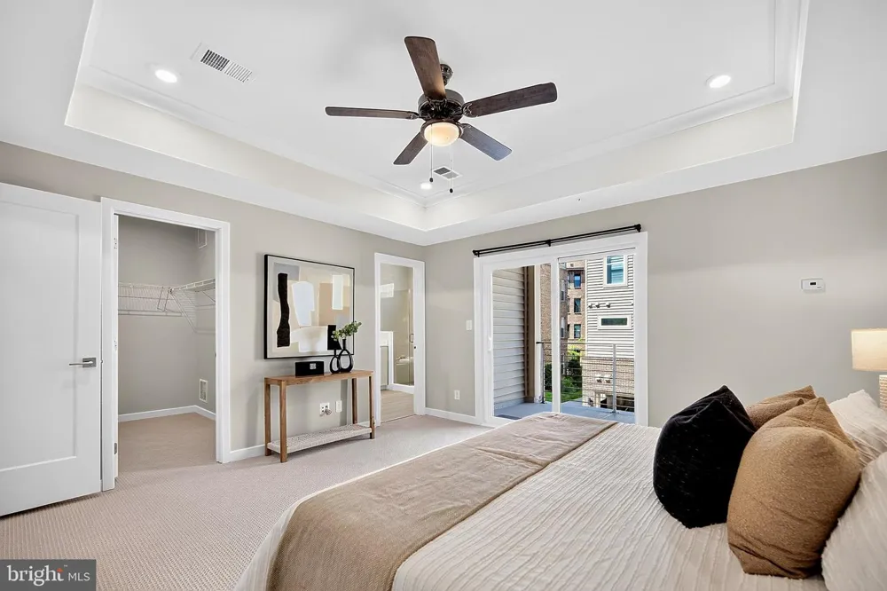 14429 BECKETT GLEN CIRCLE #1001 Chantilly, VA 20151