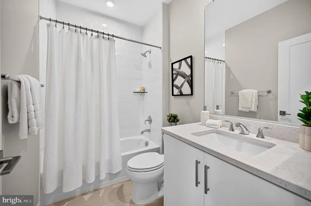 14429 BECKETT GLEN CIRCLE #1001 Chantilly, VA 20151