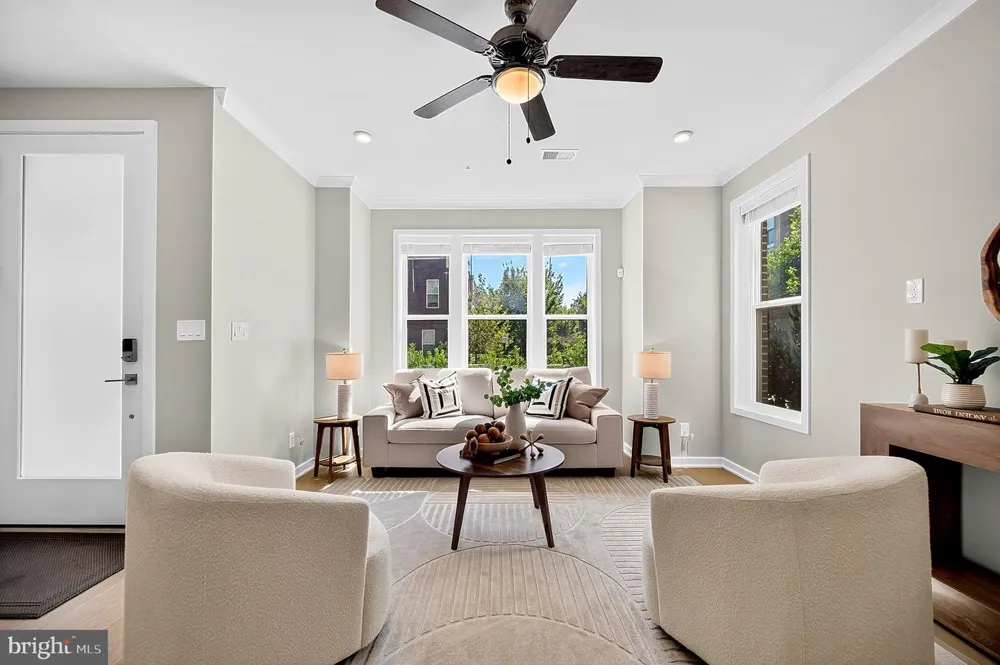 14429 BECKETT GLEN CIRCLE #1001 Chantilly, VA 20151