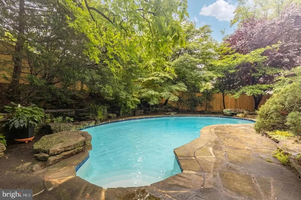 5810 OVERLEA ROAD Bethesda, MD 20816