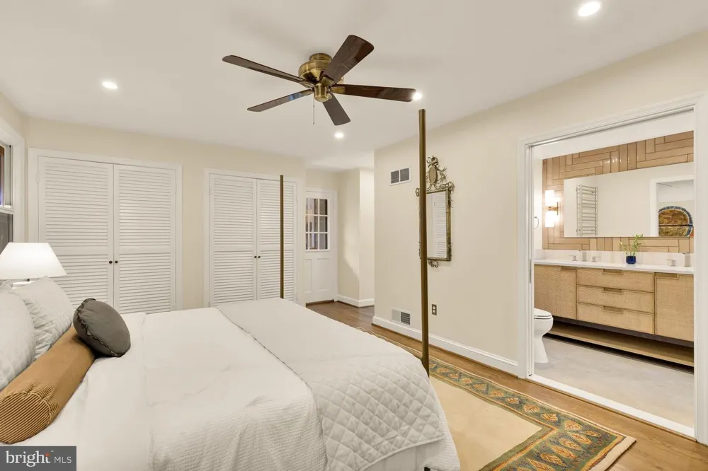 5810 OVERLEA ROAD Bethesda, MD 20816