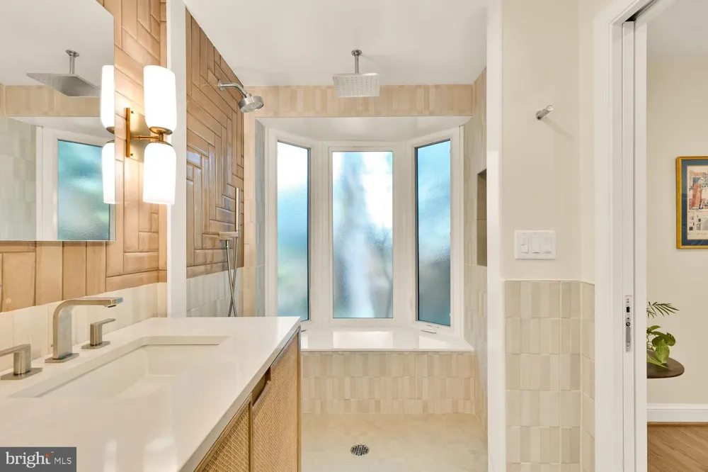5810 OVERLEA ROAD Bethesda, MD 20816