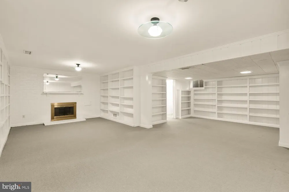 5810 OVERLEA ROAD Bethesda, MD 20816