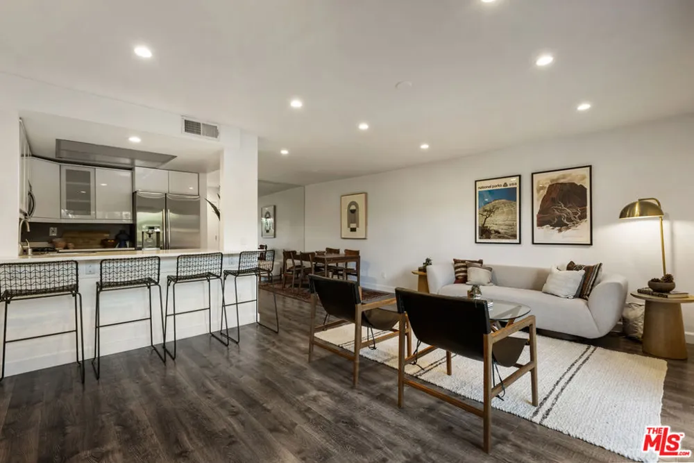 335 Adams Street #222 Glendale, CA 91206