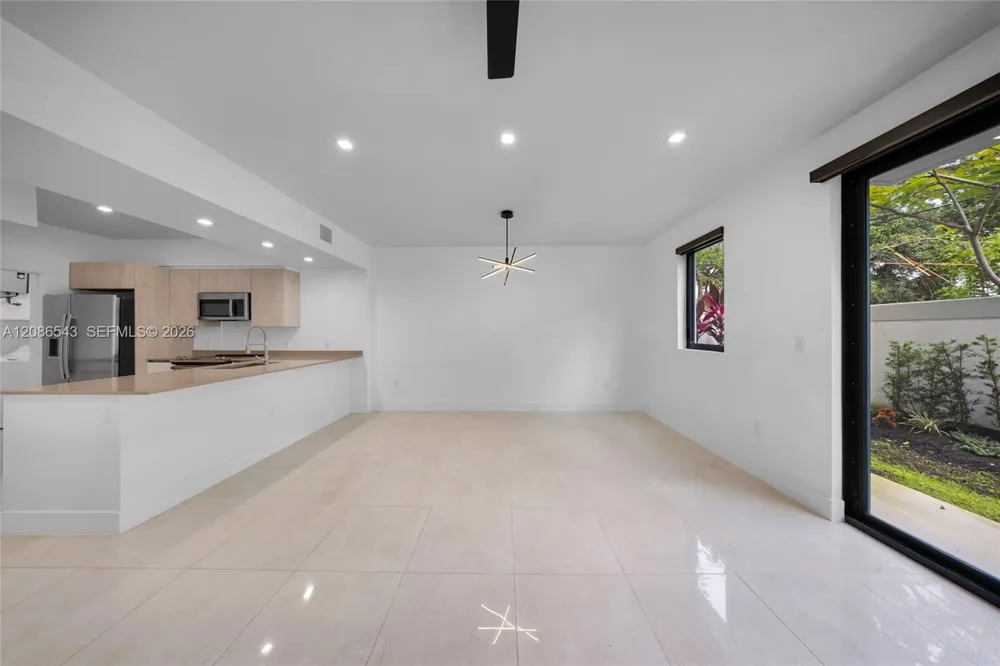 4133 Oak Pl Dania Beach, FL 33314