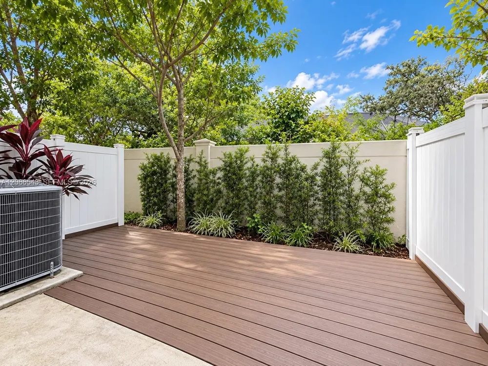 4133 Oak Pl Dania Beach, FL 33314