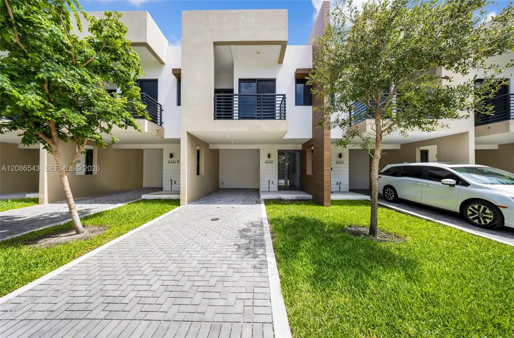 4133 Oak Pl Dania Beach, FL 33314