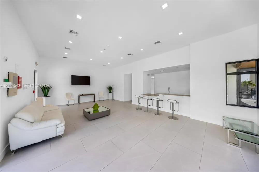 4133 Oak Pl Dania Beach, FL 33314