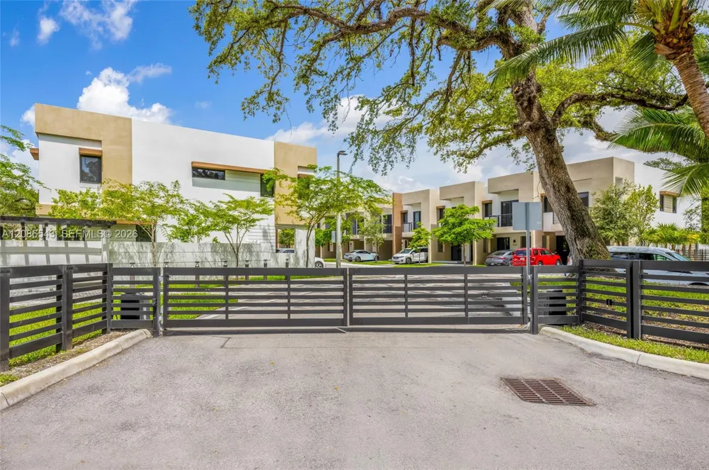 4133 Oak Pl Dania Beach, FL 33314