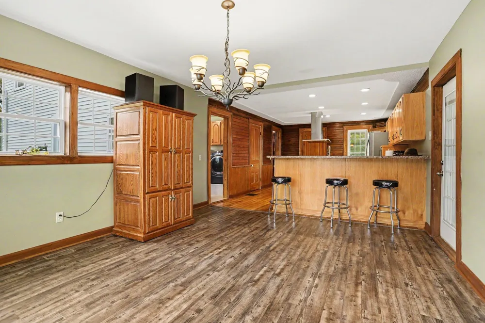 12200 North Avenue Bellevue, MI 49021