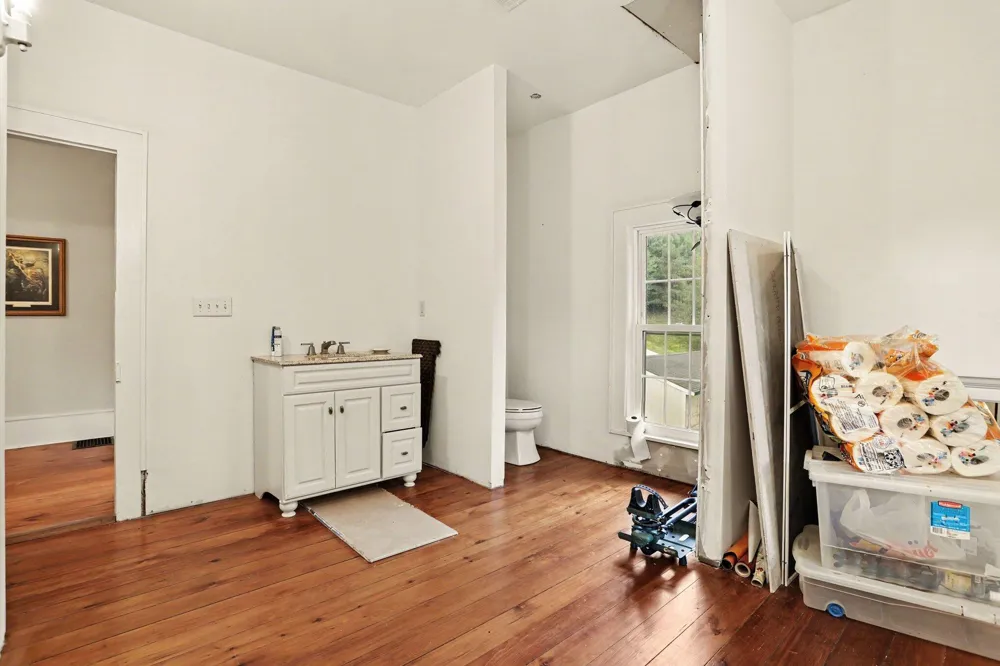 12200 North Avenue Bellevue, MI 49021