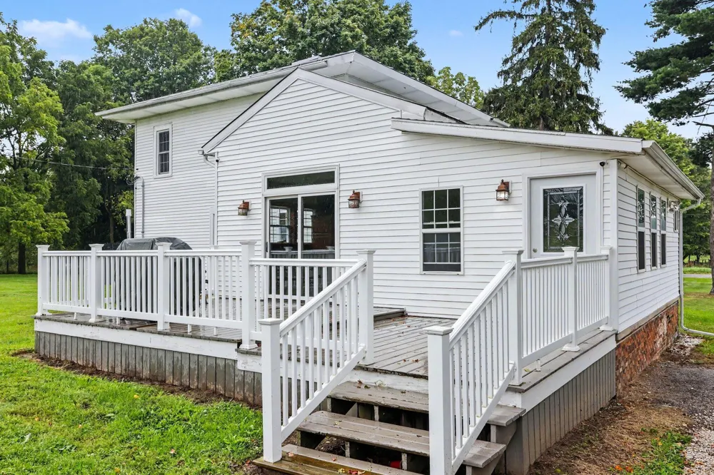 12200 North Avenue Bellevue, MI 49021