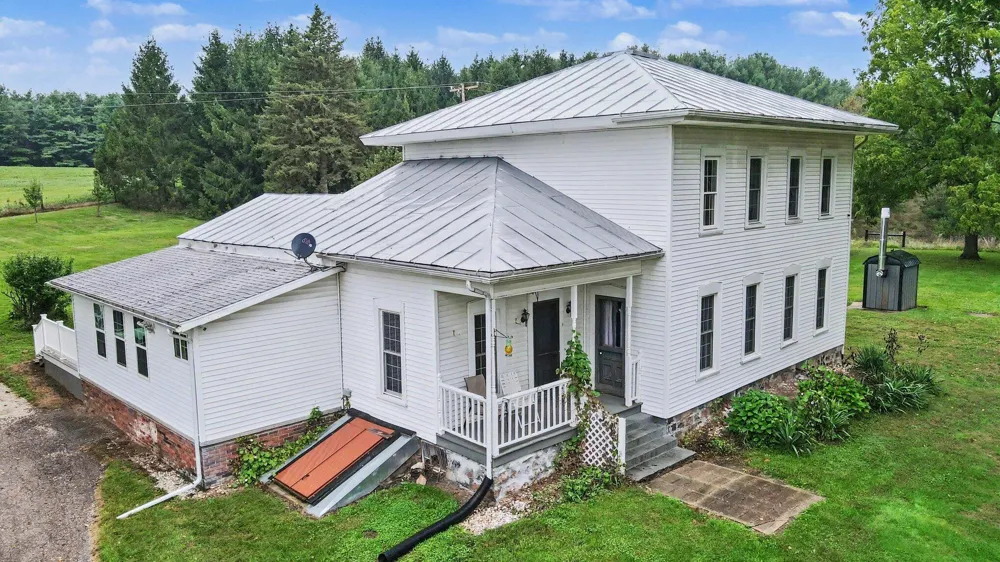12200 North Avenue Bellevue, MI 49021