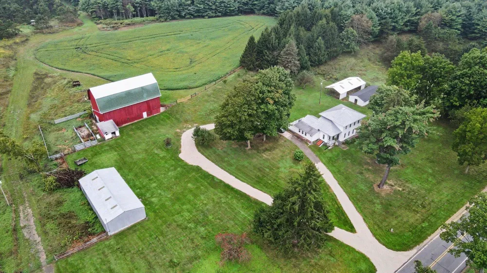 12200 North Avenue Bellevue, MI 49021