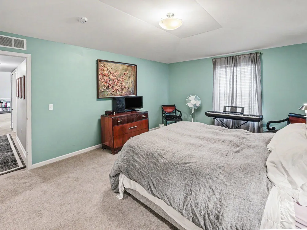 404 Riversedge Drive Saline, MI 48176