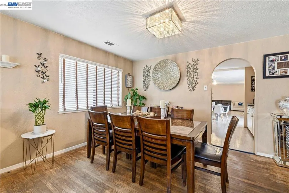 14474 Locust St San Leandro, CA 94579