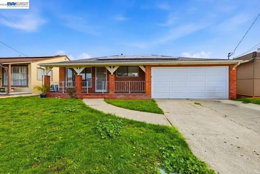 14474 Locust St San Leandro, CA 94579