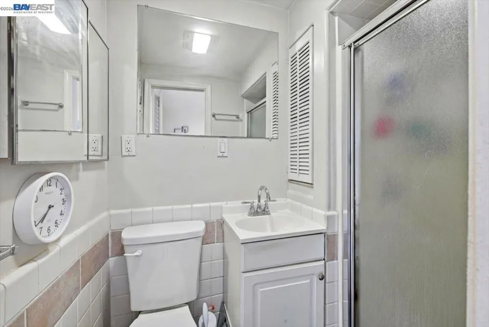 14474 Locust St San Leandro, CA 94579