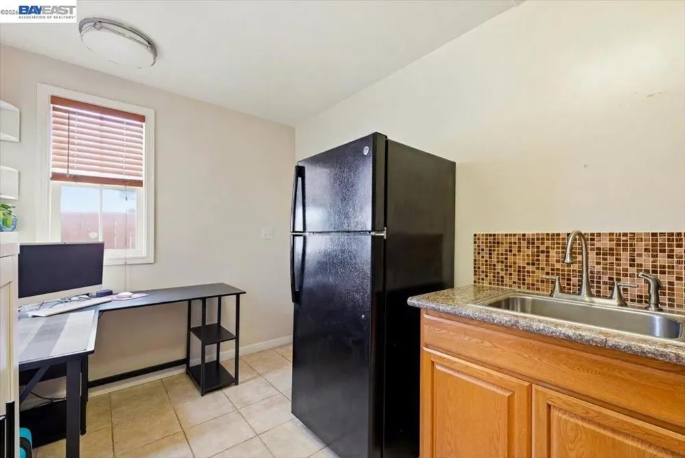 14474 Locust St San Leandro, CA 94579