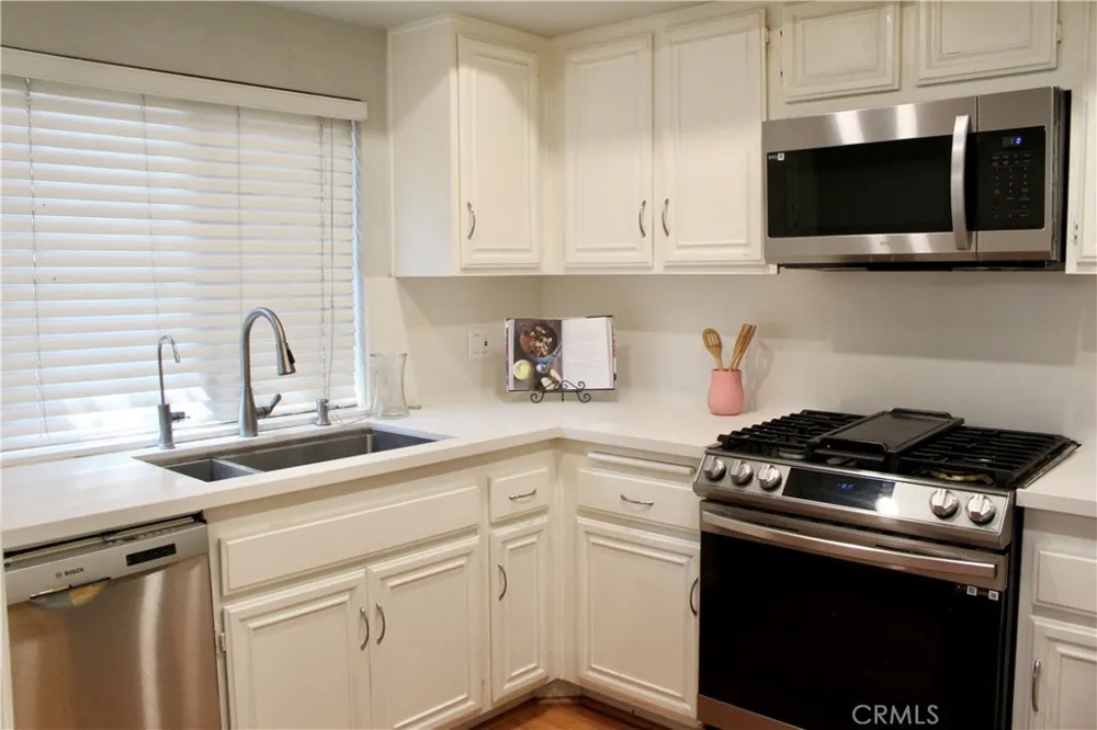 1913 Huntington Drive #D Duarte, CA 91010