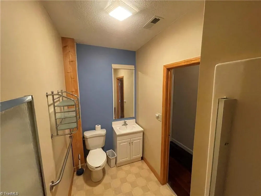 105 Main Street Elkin, NC 28621