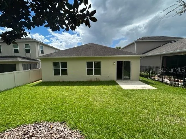 913 BERRY LEAF COURT Apopka, FL 32703