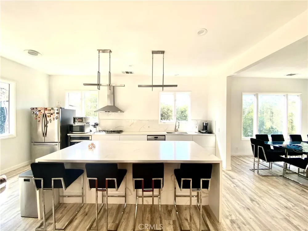 43 Flintlock Lane Bell Canyon, CA 91307