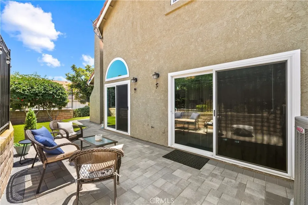 6041 E Queens Drive Anaheim Hills, CA 92807