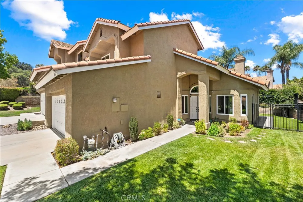 6041 E Queens Drive Anaheim Hills, CA 92807