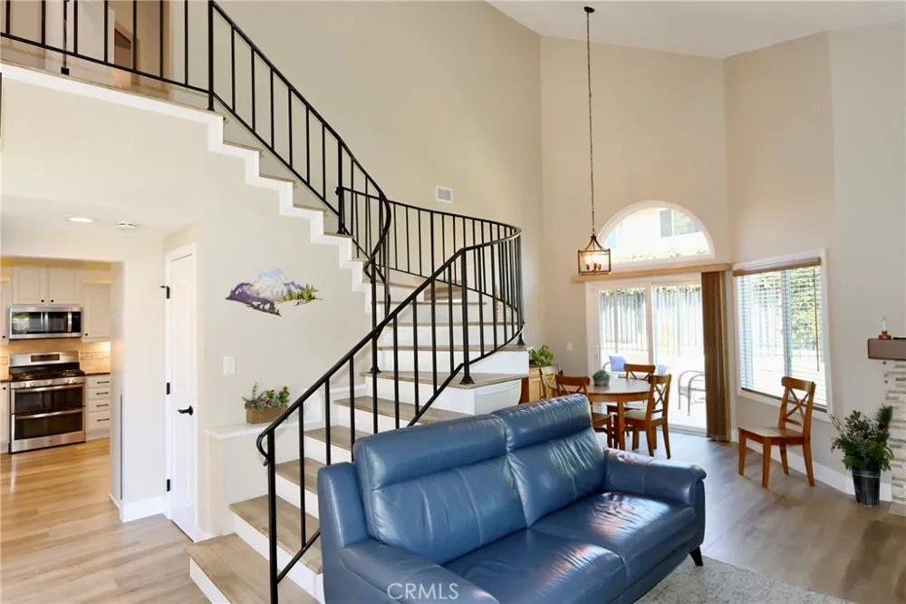 6041 E Queens Drive Anaheim Hills, CA 92807