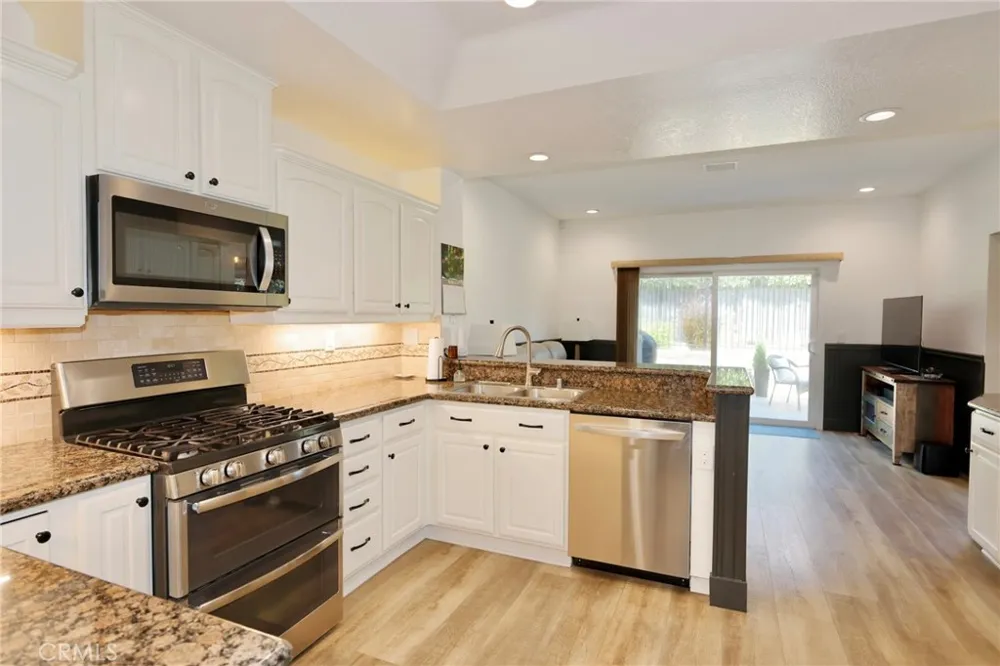 6041 E Queens Drive Anaheim Hills, CA 92807