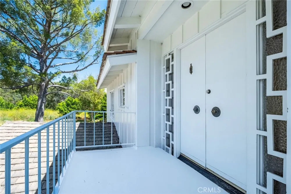 2700 Via Campesina Palos Verdes Estates, CA 90274