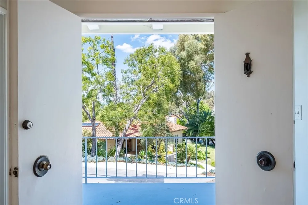 2700 Via Campesina Palos Verdes Estates, CA 90274