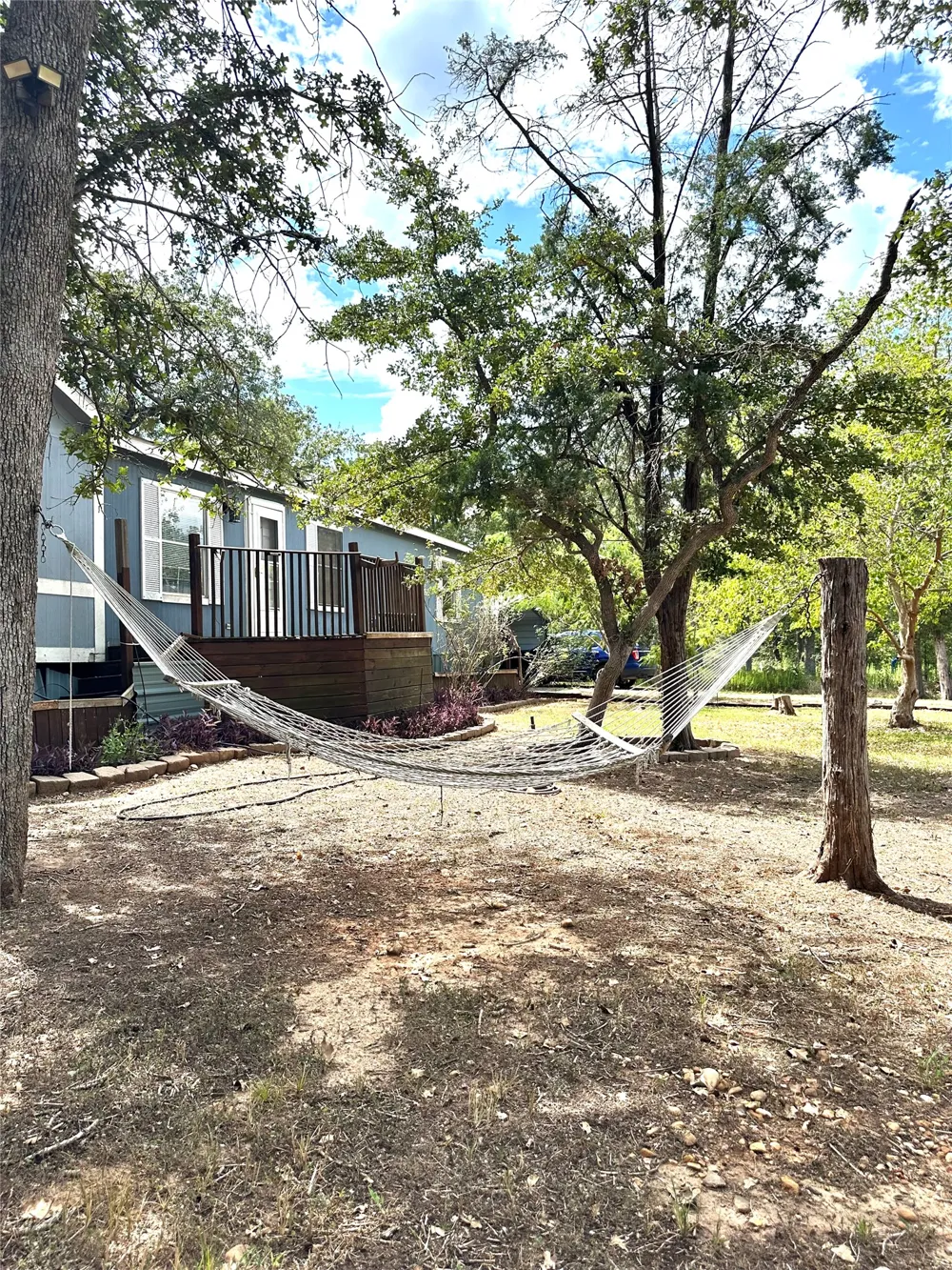 117 Shoshoni Drive Smithville, TX 78957