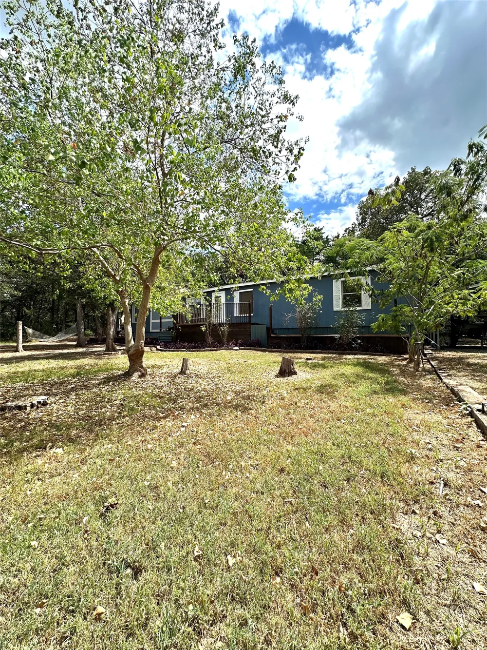 117 Shoshoni Drive Smithville, TX 78957