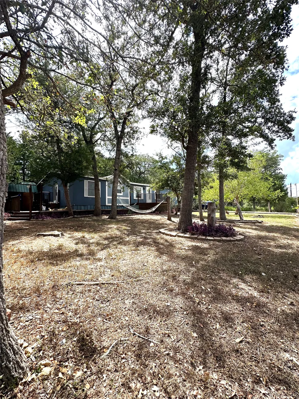 117 Shoshoni Drive Smithville, TX 78957