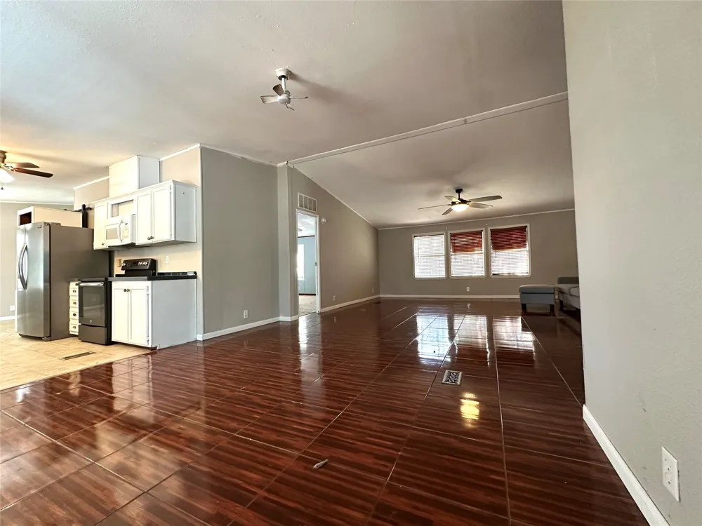 117 Shoshoni Drive Smithville, TX 78957