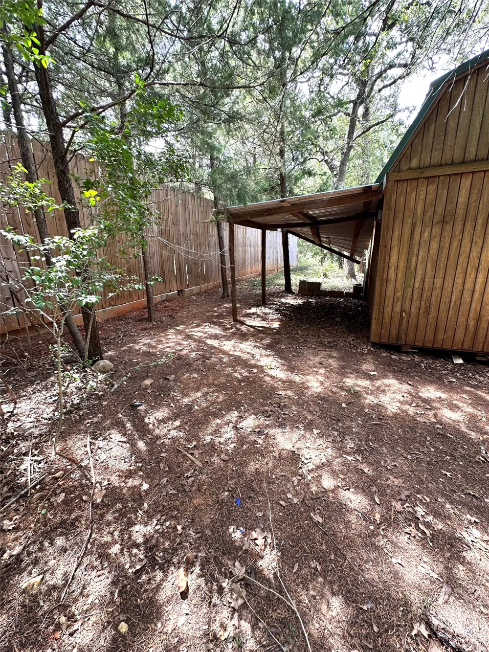 117 Shoshoni Drive Smithville, TX 78957