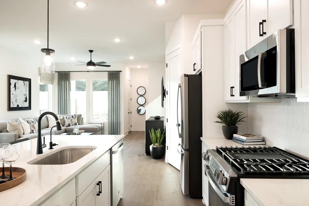 8107 Ermis Farm Road Austin, TX 78745