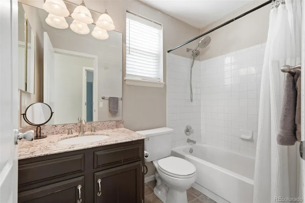 19960 E Belleview Lane Centennial, CO 80015