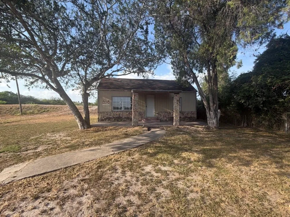 1234 Easterling Drive Alice, TX 78332