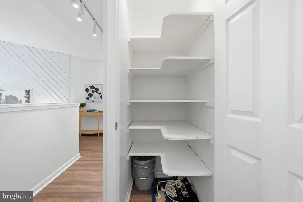 11559 ROLLING GREEN COURT #300 Reston, VA 20191
