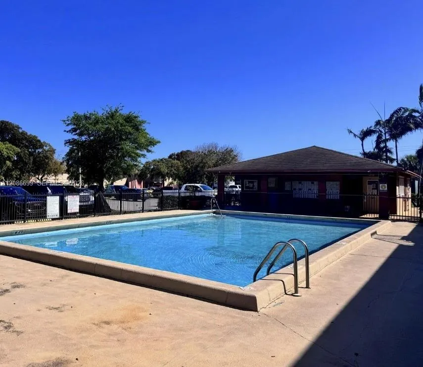 95 NE 41st St #K155 Oakland Park, FL 33334