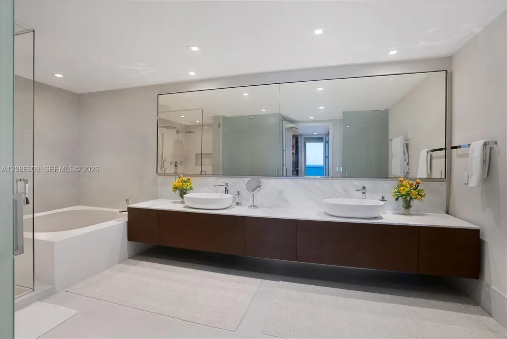 10203 Collins Ave #2101 Bal Harbour, FL 33154