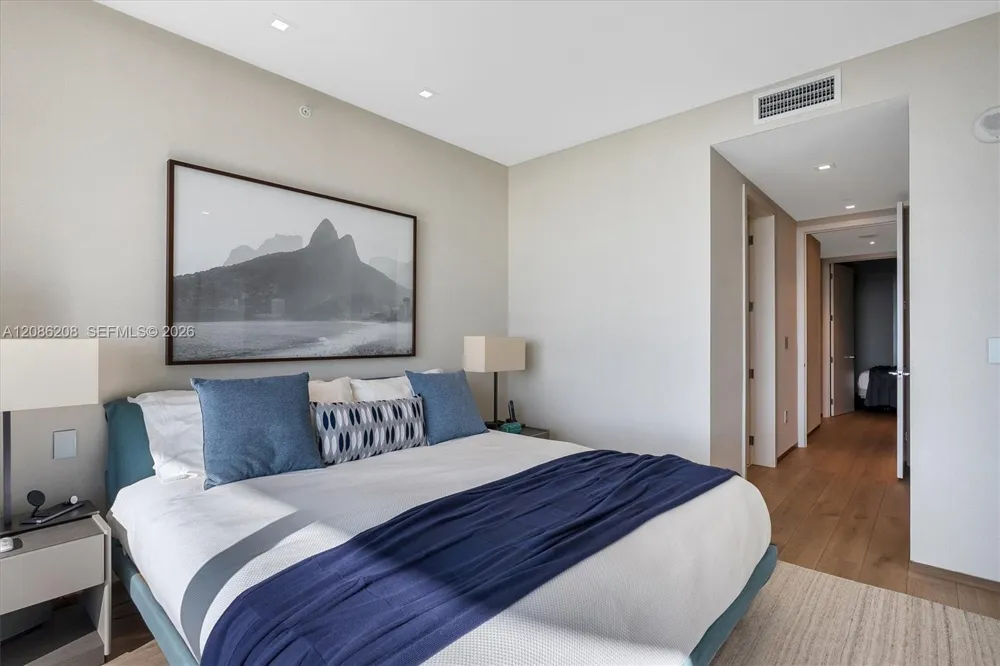 10203 Collins Ave #2101 Bal Harbour, FL 33154