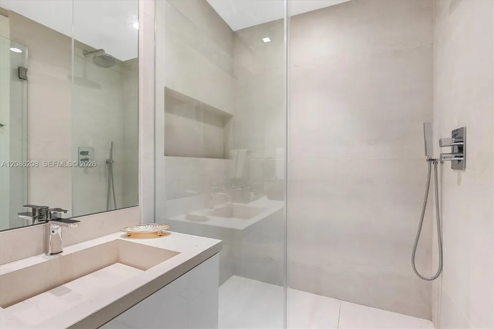 10203 Collins Ave #2101 Bal Harbour, FL 33154