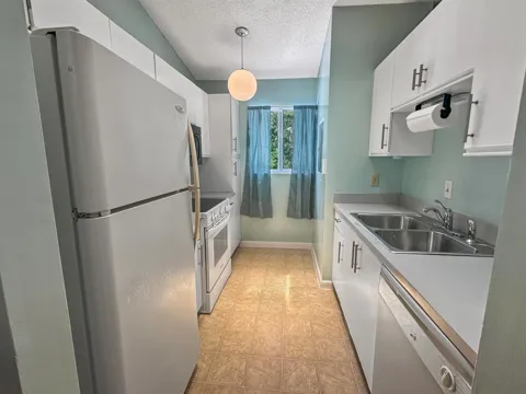 5747 Deer Run Drive #1L