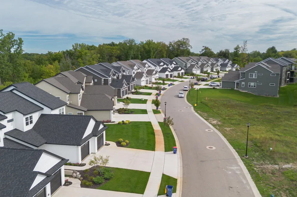 2240 Watertown Way NE Grand Rapids, MI 49505