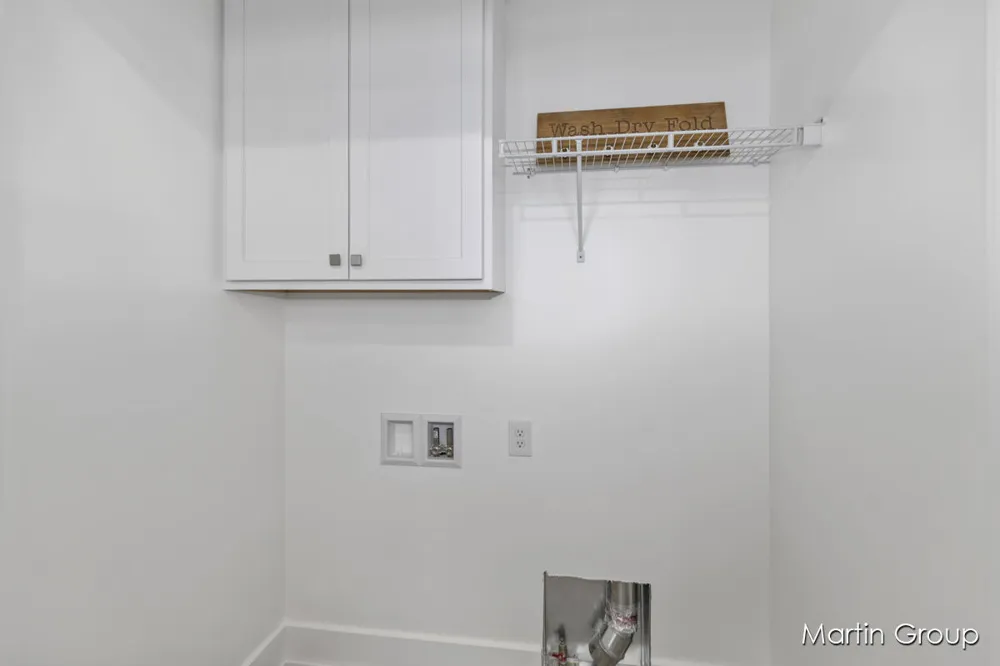 2240 Watertown Way NE Grand Rapids, MI 49505